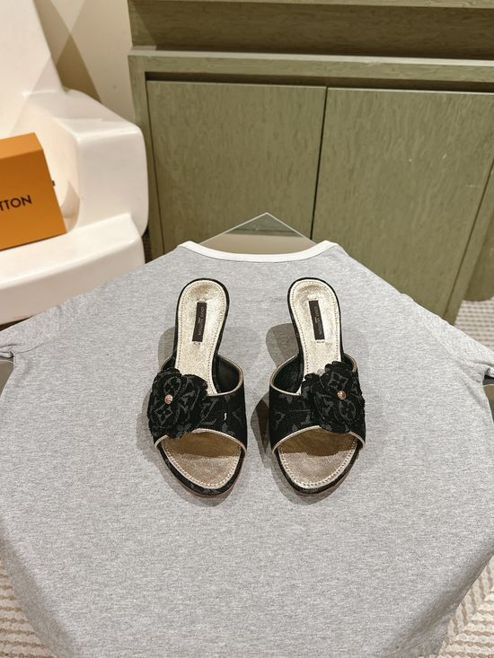 Louis Vuitton Classic Denim Low Heel Slides Comfortable Casual Footwear