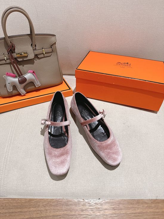 Hermes Minimalist Buckle Decor Leather Flat Ballet Shoes