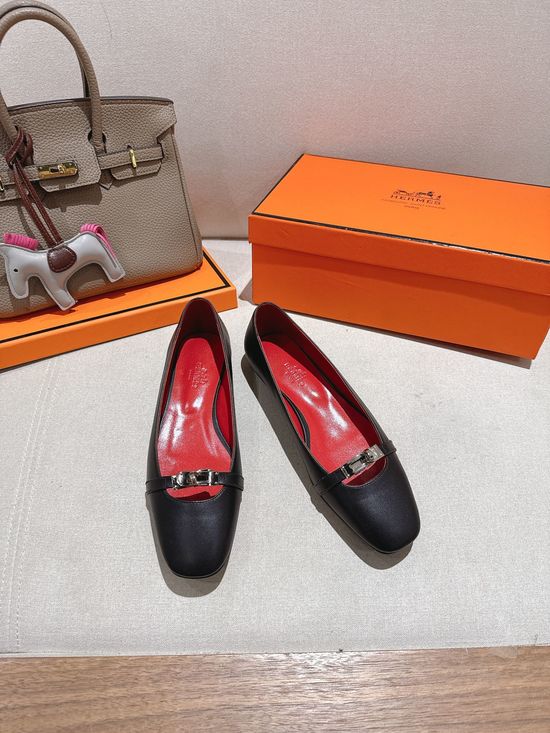 Hermes Minimalist Buckle Decor Leather Flat Ballet Shoes