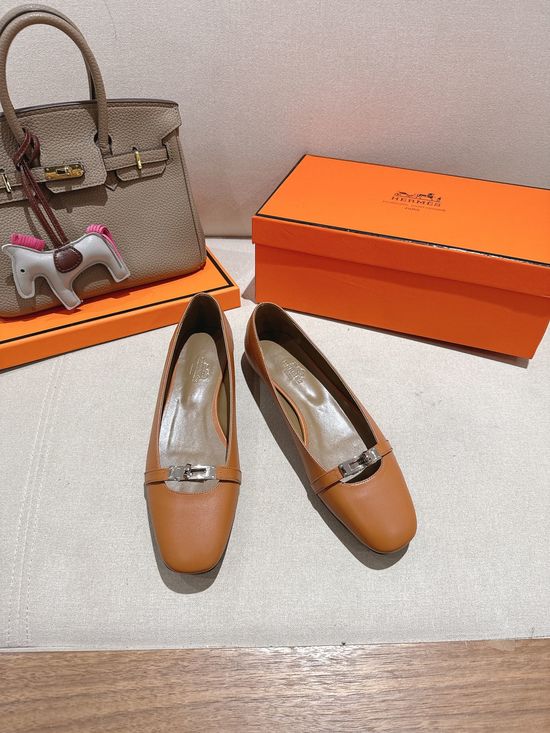 Hermes Minimalist Buckle Decor Leather Flat Ballet Shoes