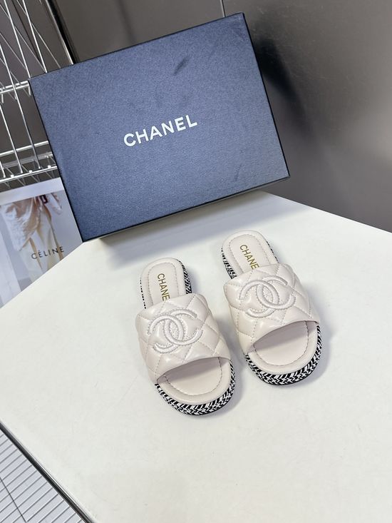 Chanel Embroidered Quilted Slides Comfortable Non-slip Leg-shaping Footwear