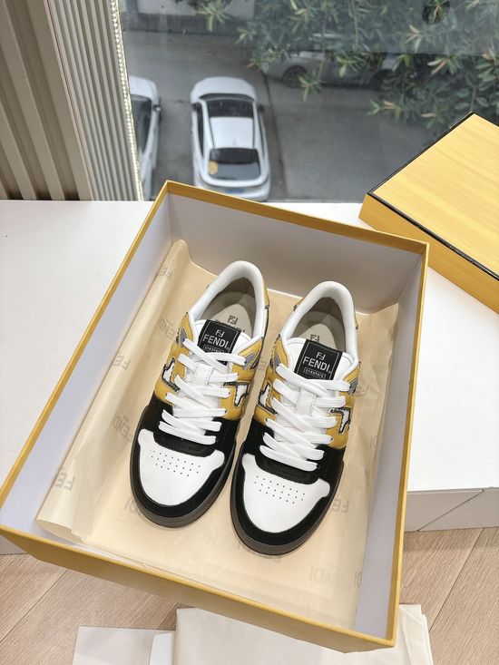 Fendi Vintage Logo Stitching Casual Leather Sneakers