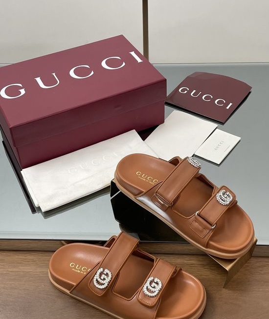 Gucci Rhinestone Buckle Adjustable Strap Flat Casual Slide Sandals