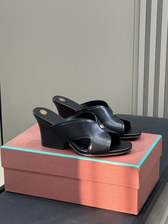 Loro Piana Minimalist Comfortable Casual Shoes Made of Premium Cowhide