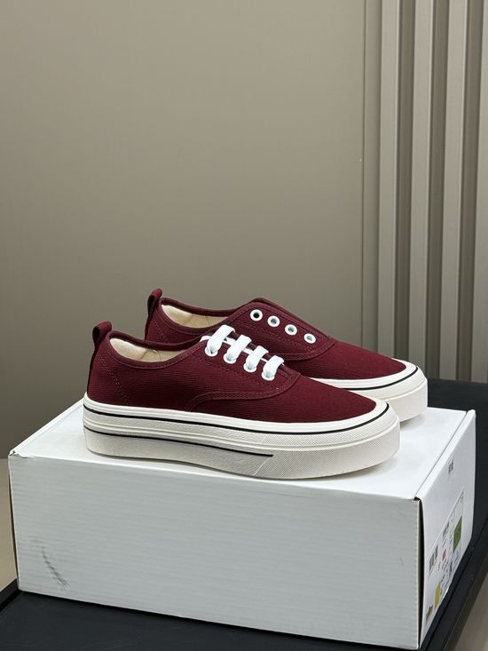 Chanel Classic Comfortable Casual Skate Shoes for Daily Wear