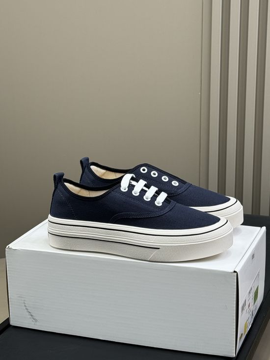Chanel Classic Comfortable Casual Skate Shoes for Daily Wear
