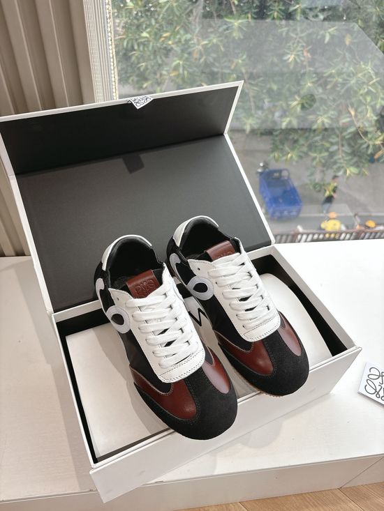 Loewe Minimalist Stitched Suede Leather Casual Comfort Sneakers