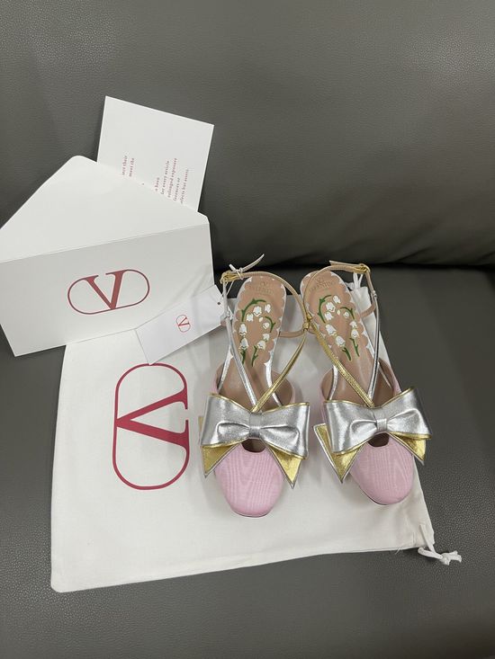 Valentino Solid Color Bow Decor Mary Jane Shoes