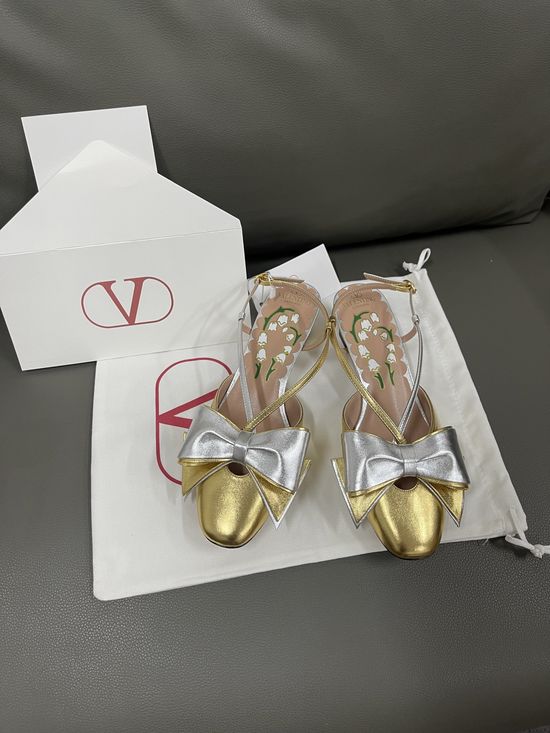 Valentino Solid Color Bow Decor Mary Jane Shoes