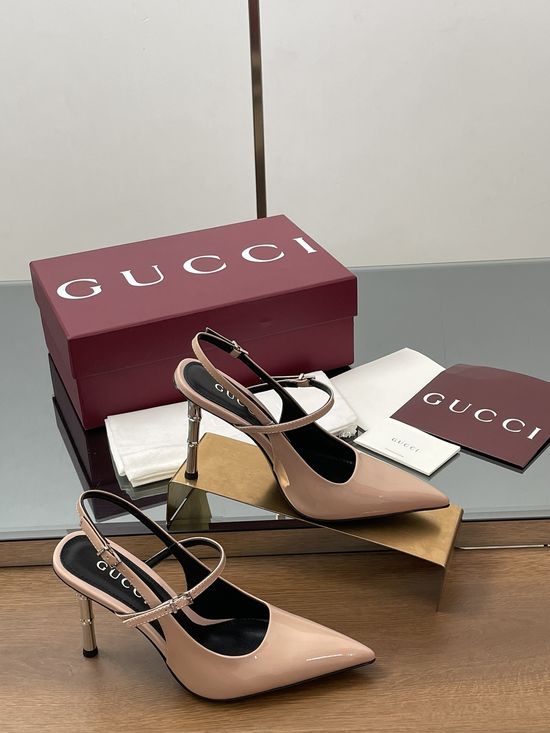 Gucci Patent Leather Pointed Toe Bamboo Heel Sandals