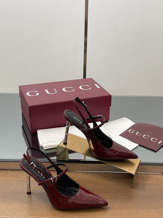 Gucci Patent Leather Pointed Toe Bamboo Heel Sandals
