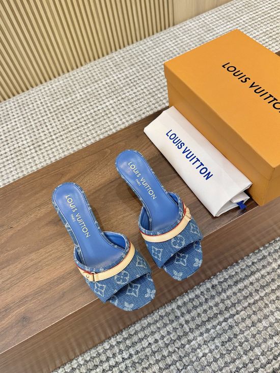 Valentino Fashionable Daily Casual Comfortable Footwear