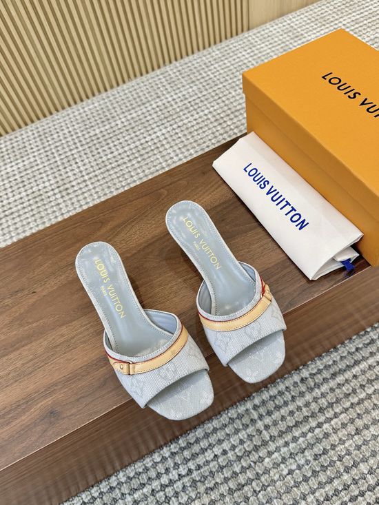 Valentino Fashionable Daily Casual Comfortable Footwear
