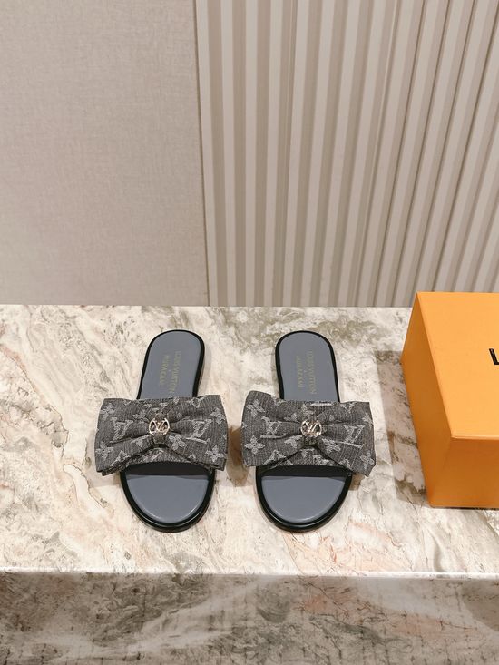 Louis Vuitton Printed Leather Comfortable Casual Flat Slides