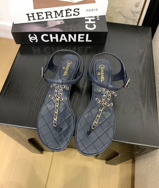 Chanel Premium Leather Toe-Post Sandals With Leather Sole