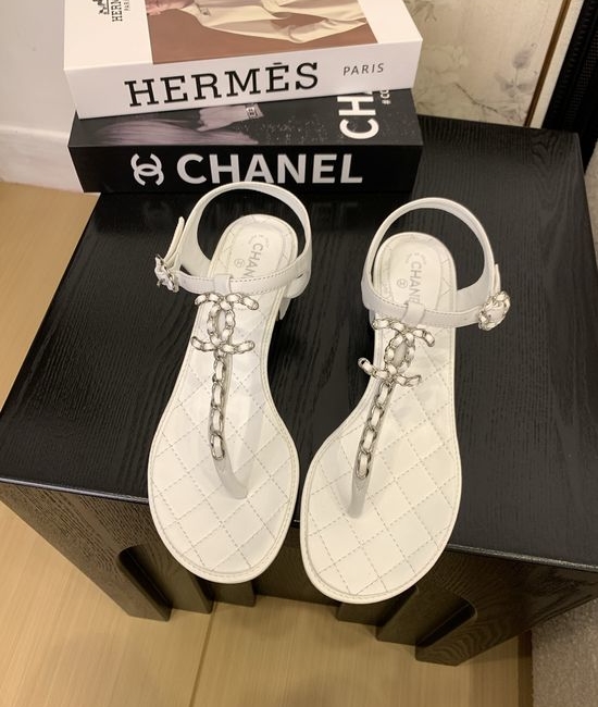 Chanel Premium Leather Toe-Post Sandals With Leather Sole