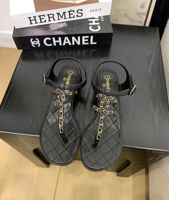 Chanel Premium Leather Toe-Post Sandals With Leather Sole