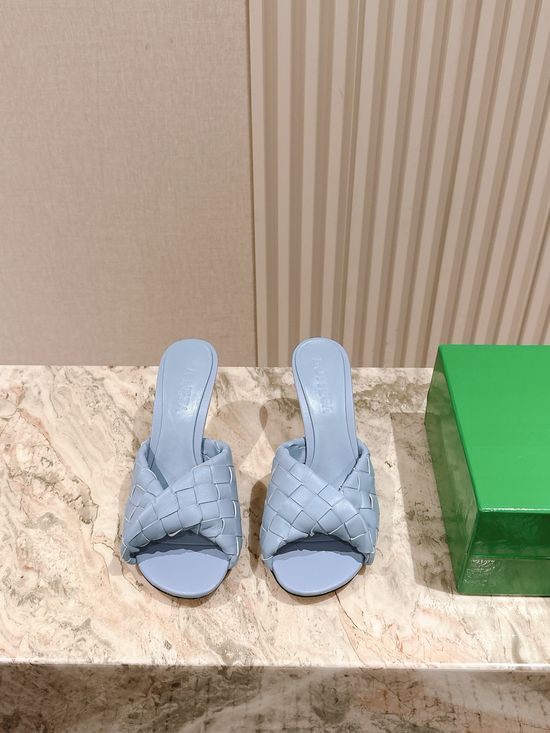 Bottega Veneta Handwoven Lambskin Comfortable Non-deformable Casual Slippers