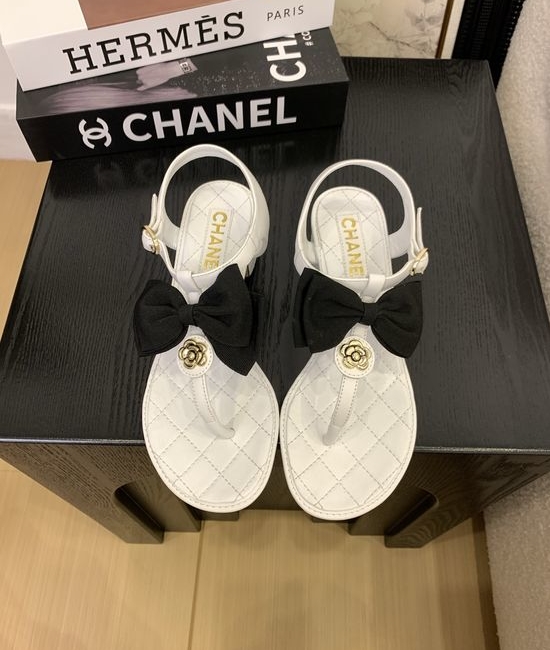 Chanel Premium Leather Toe-Post Sandals With Leather Sole