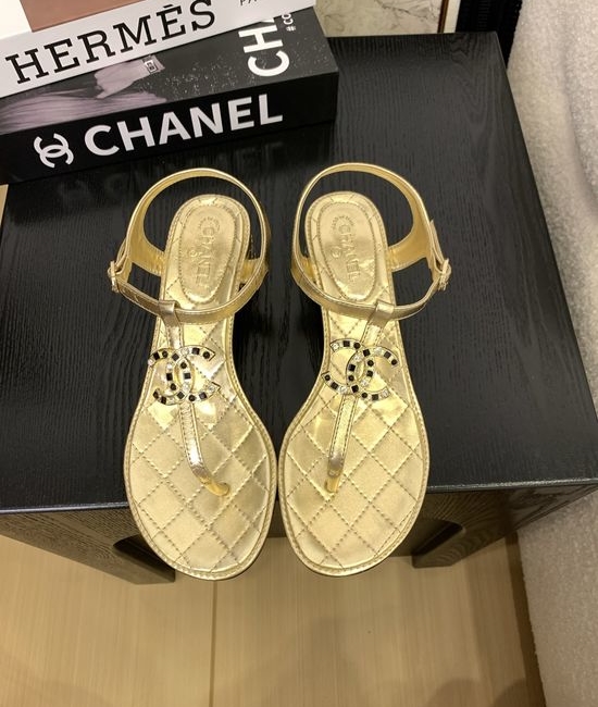 Chanel Premium Leather Toe-Post Sandals With Leather Sole
