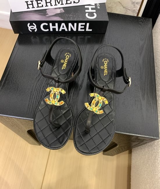 Chanel Premium Leather Toe-Post Sandals With Leather Sole