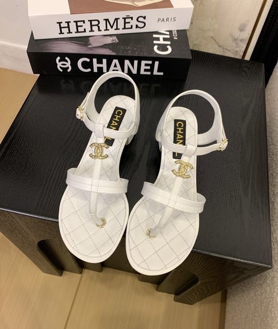 Chanel Premium Leather Toe-Post Sandals With Leather Sole