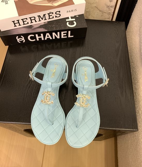 Chanel Premium Leather Toe-Post Sandals With Leather Sole