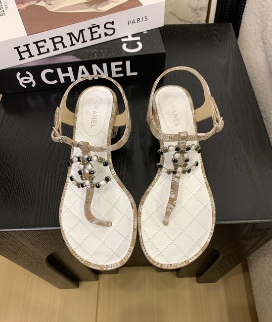 Chanel Premium Leather Toe-Post Sandals With Leather Sole