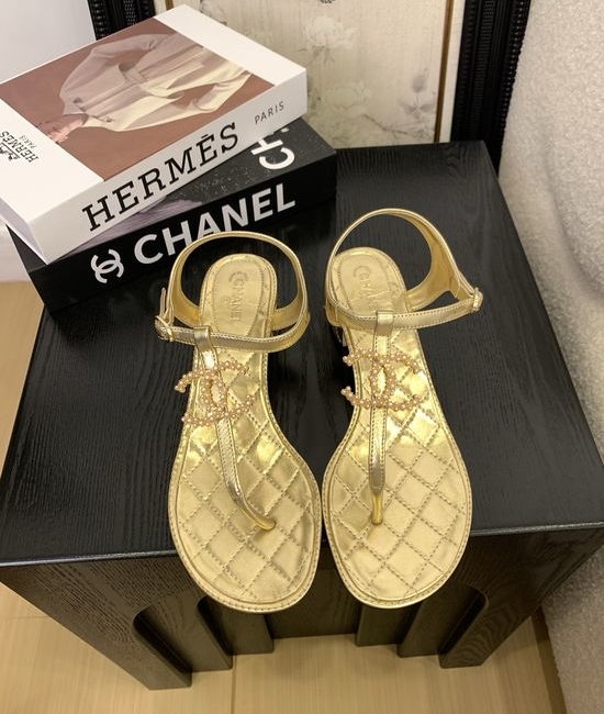 Chanel Premium Leather Toe-Post Sandals With Leather Sole
