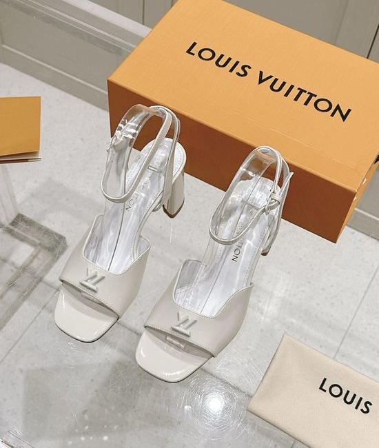 Louis Vuitton LV Patent Leather Dress Sandals with Elegant Buckle Detail