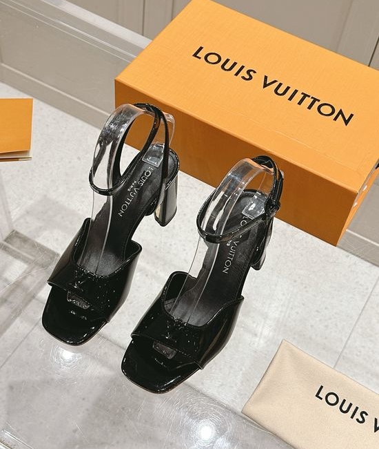 Louis Vuitton LV Patent Leather Dress Sandals with Elegant Buckle Detail
