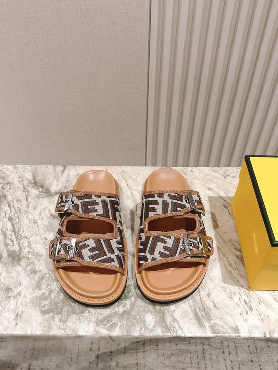 Fendi Premium Fabric Soft Lining Non-slip Casual Slides