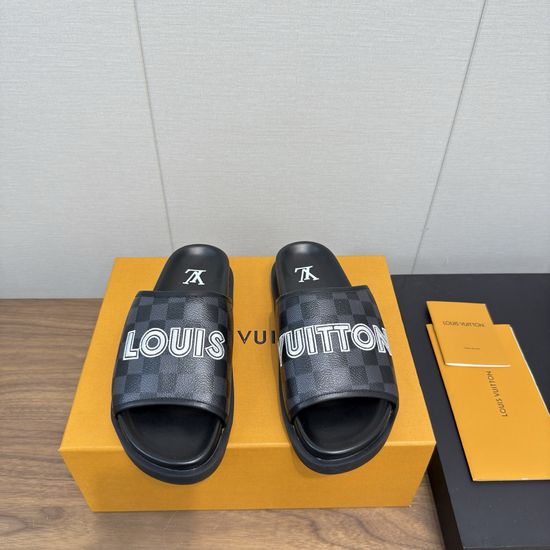 Louis Vuitton Classic Slip On Comfortable Fashion Slides