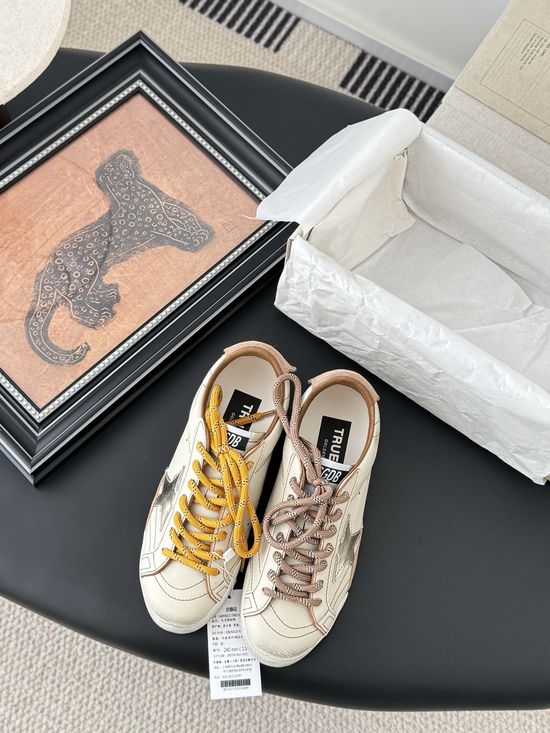 Golden Goose Trendy Graffiti-Designed Dirty Shoes