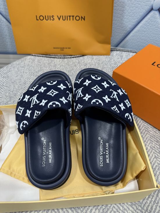 Louis Vuitton Embossed Adjustable Strap Non-slip Casual Slides