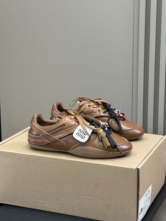 Miu Miu Leather Upper Wear-resistant Versatile Low-top Casual Skate Shoes