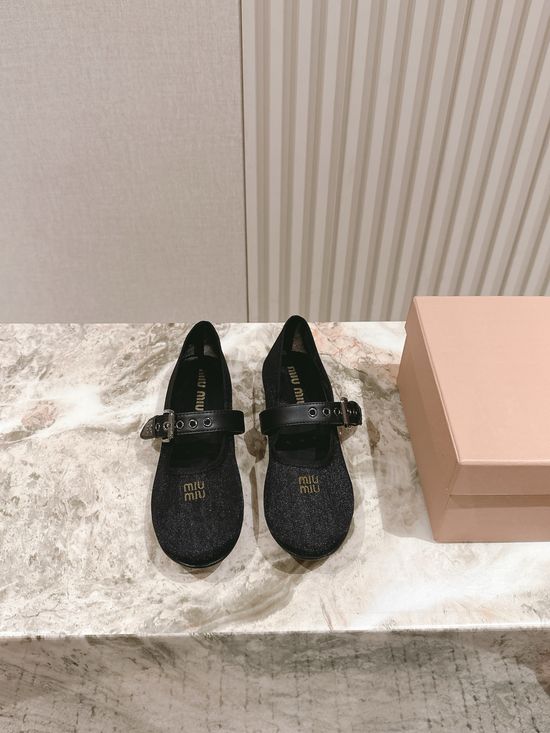 Miu Miu Breathable Mesh Classic Comfortable Daily Flats