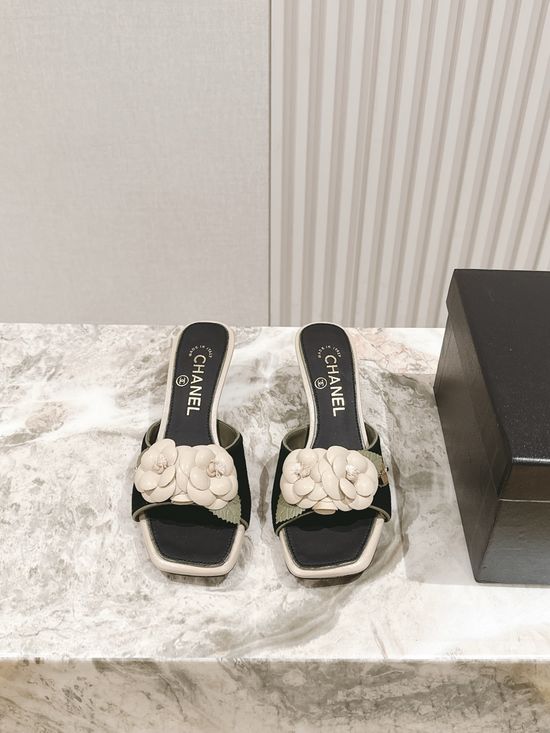 Chanel Flower Decor Leather Mules with Genuine Leather Outsole