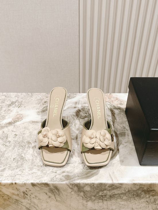 Chanel Flower Decor Leather Mules with Genuine Leather Outsole