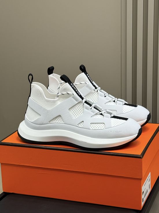 Hermes Breathable Lightweight Casual Low Top Sneakers