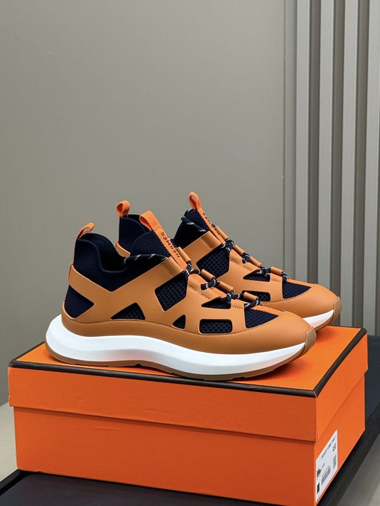 Hermes Breathable Lightweight Casual Low Top Sneakers