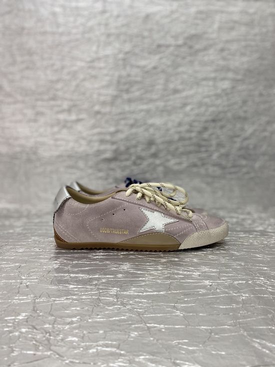 Golden Goose Handmade Vintage Distressed Casual Leather Sneakers