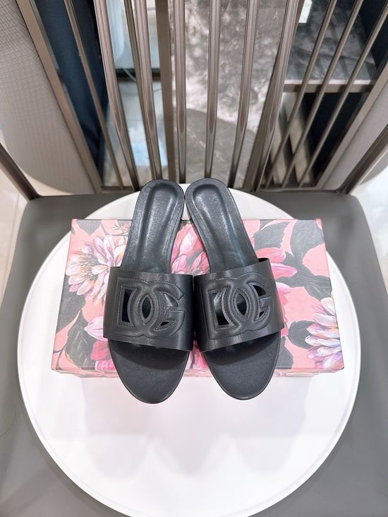 Chanel Logo Decorated Non-slip Comfort Casual Slides