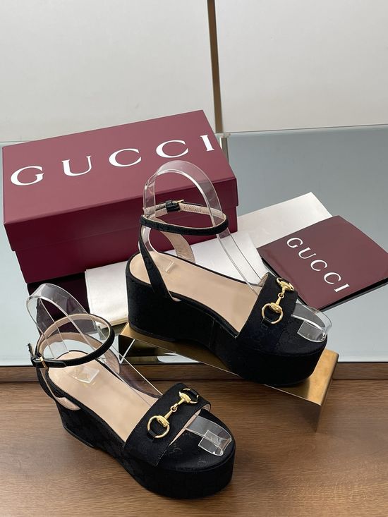 Gucci Platform Peep Toe Wedge Sandals With Signature Buckle Accent