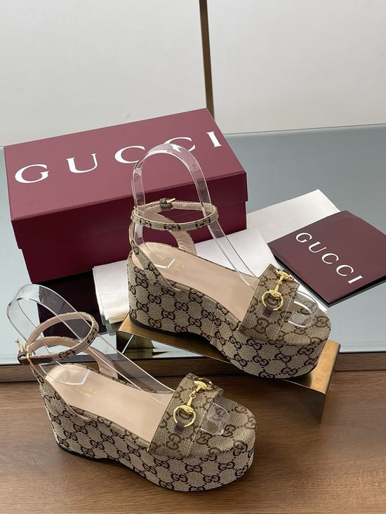Gucci Platform Peep Toe Wedge Sandals With Signature Buckle Accent