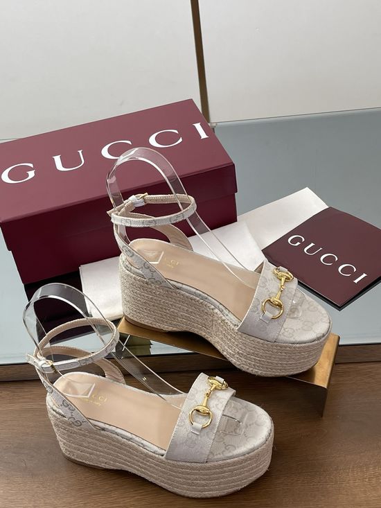 Gucci Espadrille Platform Peep Toe Sandals With Classic Buckle Detail