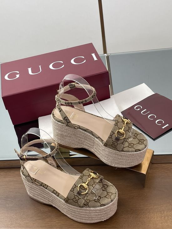 Gucci Espadrille Platform Peep Toe Sandals With Classic Buckle Detail