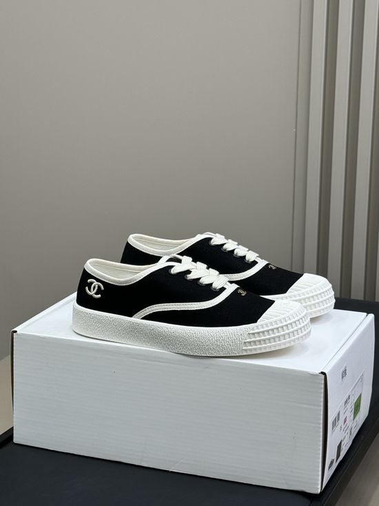 Chanel Classic Low Top Versatile Casual Skate Shoes