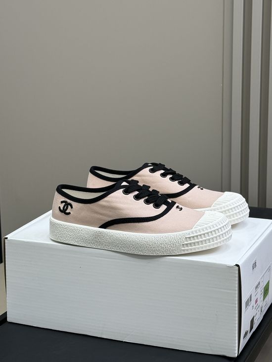 Chanel Classic Low Top Versatile Casual Skate Shoes