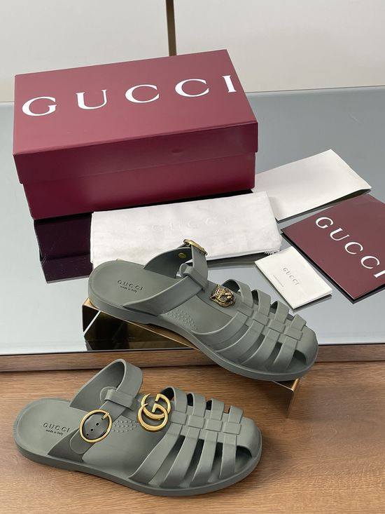 Gucci Logo Detail Rubber Sandals Comfortable Casual Footwear